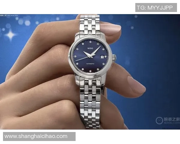 足球巨星佩戴奢华腕表展现魅力与财富的完美结合