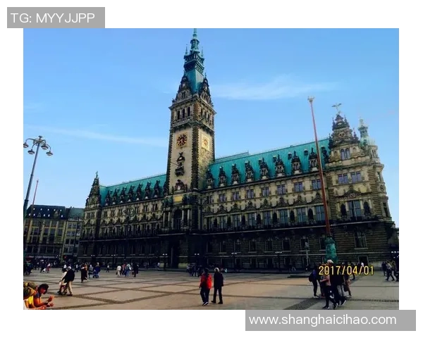 德国足球明星慕勒的个人资料与职业生涯全景解析